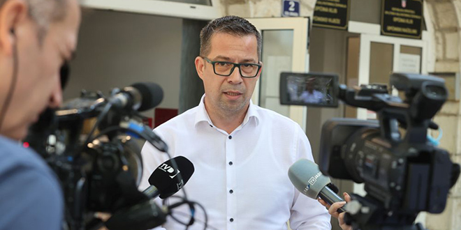 Klis ima novu aplikaciju za prijavu komunalnih problema