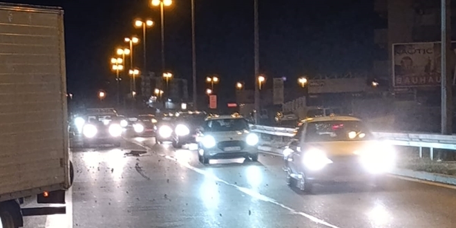 PROMETNA NA SIROBUJI Automobilom izletio s kolnika