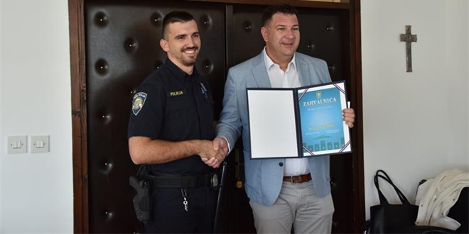 Ivan Čičmir proglašen najboljim kaštelanskim policajcem u 2025. godini
