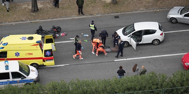 PROMETNA U SPLITU Sudar dva auta i motora