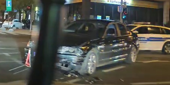 PROMETNA KRAJ KROMA Sudarili se automobil i motocikl