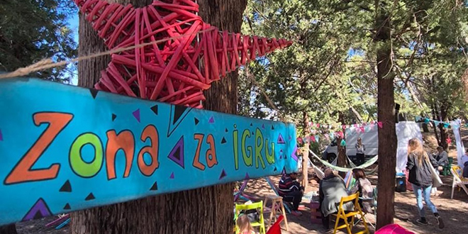FOTOGALERIJA: Festival mentalnog predaha okupio više od 300 građana na Turskoj kuli