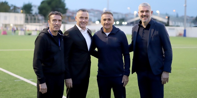 Kustić i Pletikosa na turniru 'Prvi koraci'