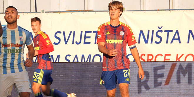 Pukštas Hajdukov kapetan!