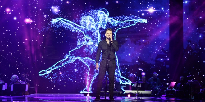 | Autor: MakFest Domaći glazbenik osvojio Makedoniju: Dino Petrić s pjesmom 'Dom' na MakFestu!