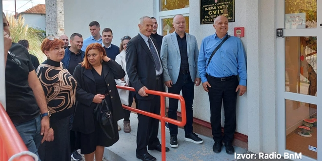 | Autor: Radio BnM Ministar Šipić posjetio općinu Sveti Filip i Jakov: Ulaganja u djecu i obitelji kao temelj razvoja zajednice