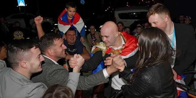 Gradonačelnik Šuta ponosan na splitske paraplivače