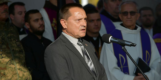 Branko Borković: Danas se s pravom ponovno pitam tko su ti koji preispituju simbole koje smo nosili