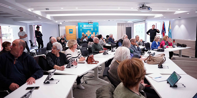FOTO Otvorene prijave za novi ciklus županijske digitalne edukacije e-Umirovljenik - prijavite se do 16. studenoga!