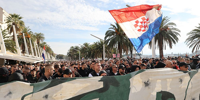 PORUKA ZA KRAJ Prosvjed se nastavlja pred splitskim sudom!