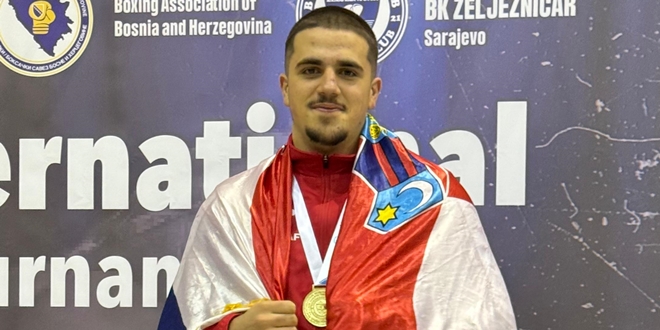 ZLATNI JAPIRKO ODUŠEVIO SARAJEVO Torcida Split potvrdila dominaciju hrvatskog boksa