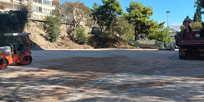 FOTO Pogledajte kako zgleda privremeni parking na mjestu nekadašnje toplane Blatine