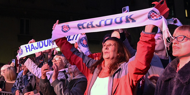 FOTOGALERIJA Grdović na Peškariji priredio feštu za kraj manifestacije 'Vrime mora i spize'