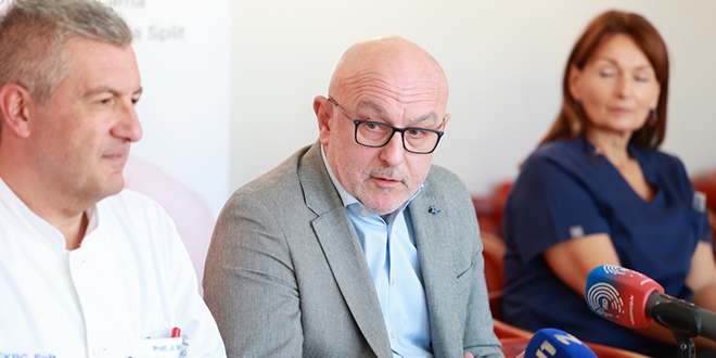 FOTO Kupnja Cedevite u Tommy trgovinama za KBC Split: 'Uvijek trebamo pomoć građana'