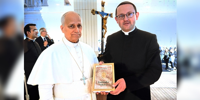 Knjiga 'Kosinjska tiskara' stigla u ruke Svetog Oca