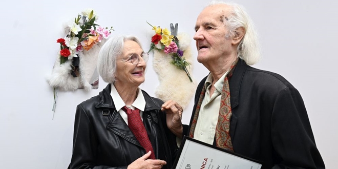 FOTOGALERIJA Otvorena izložba Momčila Goluba '...i proljeće jednog astronoma' u Salonu Galić