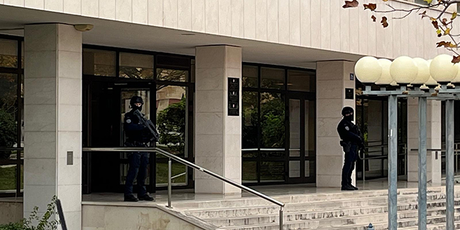 VIDEO: Dojava o bombi u splitskom sudu, ispražnjena cijela zgrada