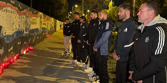 VIDEO: Hajdukovi igrači upalili svijeće u znak sjećanja na sve žrtve Vukovara