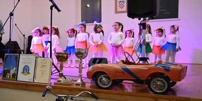 U Mravincima održana izložba pokretne kulturne tehničke baštine