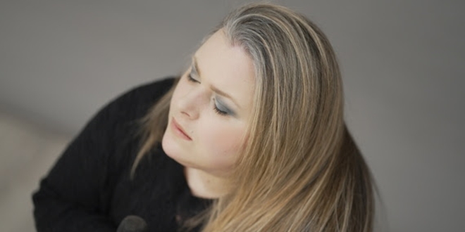 VIDEO Petra Antolić objavila novi božićni singl 'Christmas Wish'