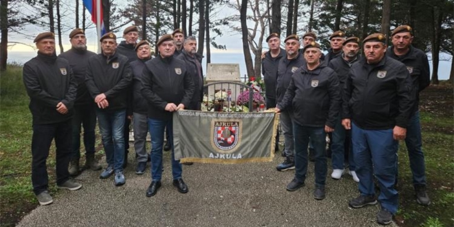 'Kad smo bili dvadesetorica nas': Priča 'Ajkula' o zajedništvu u ratu i miru