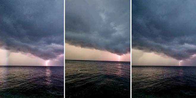 Munje paraju nebo nad Splitom