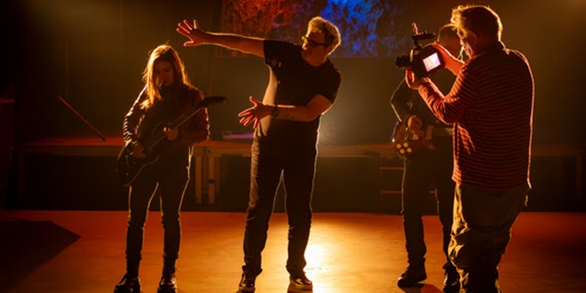 Fronta i Alen Vitasović najavljuju novi singl 'Ljubav i revolucija', izlazi 29. studenoga