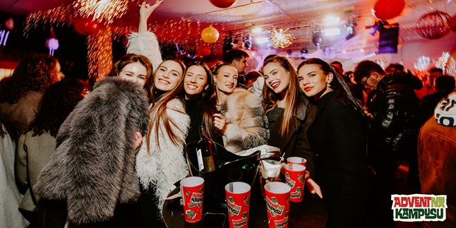 FOTO Otvorenje Adventa na Kampusu