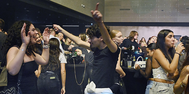 FOTOGALERIJA Grupa Aura hitovima s MTV-a rasplesala publiku u Portu