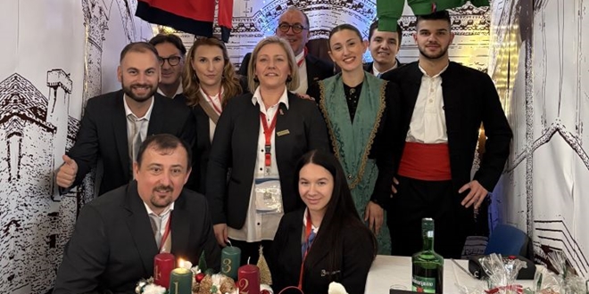 FOTOGALERIJA Splitska Turističko-ugostiteljska škola na Božiću u Europi