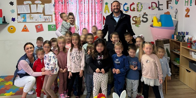 Podstrana: Načelnik Mijo Dropuljić posjetio vrtiće uoči blagdana sv. Nikole