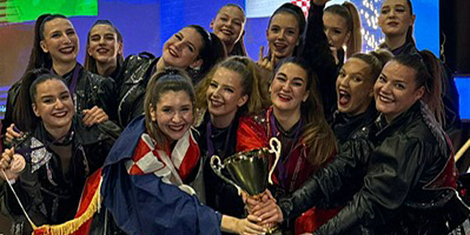 CAF SPLITERS Bave se akrobatskim rock 'n' rollom i rasturaju!