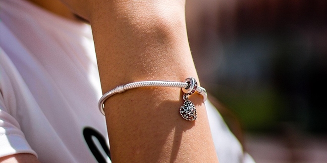 TRAŽI SE VLASNICA Na Žnjanu pronađena Pandorina narukvica