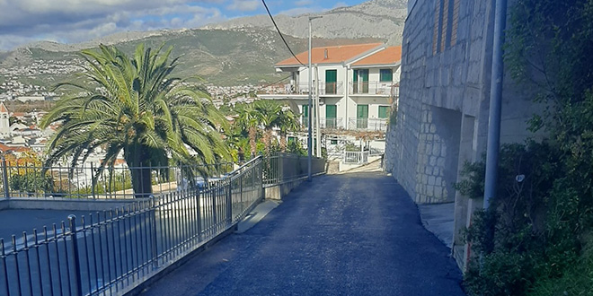 FOTOGALERIJA: Bleiburška ulica u Strožancu dobila novi asfaltni sloj