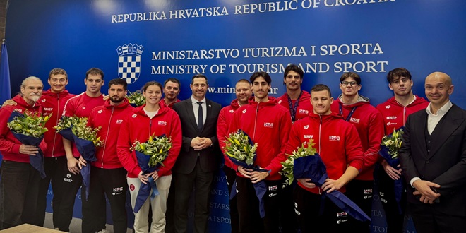Ministar Glavina primio plivačku reprezentaciju nakon sjajnoj uspjeha na Europskom prvenstvu u Poljskoj