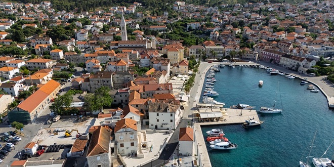 Proširen krug građana koji ostvaruju pravo na božićnicu u Supetru