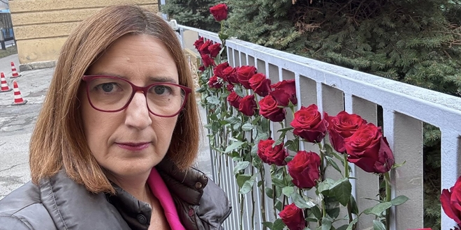 Puljak: Ruže koje su nekidan bile zgažene, danas stoje uspravno na ogradi Sabora