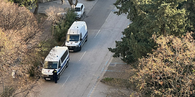 VIDEO Splitska policija traži ovog muškarca. Upozoravaju građane da mu se ne približavaju!