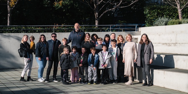 BUDI MI PRIJATELJ Košarkaški velikan Dino Rađa ponovno s loptom u rukama