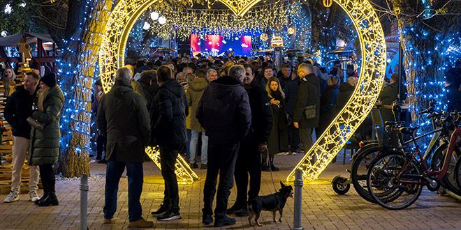 Sutra se otvara Advent Vodice, doznajte što vas sve očekuje