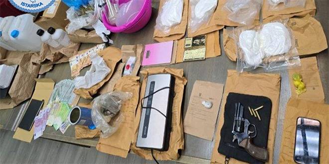 VIDEO Velika akcija istarske policije: Uhićene osobe koje su proizvodile i preprodavale drogu