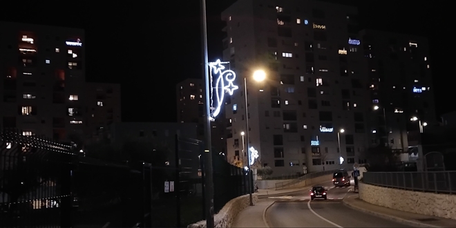 Piplica podijelio fotografije božićne rasvjete u kotaru Mejaši