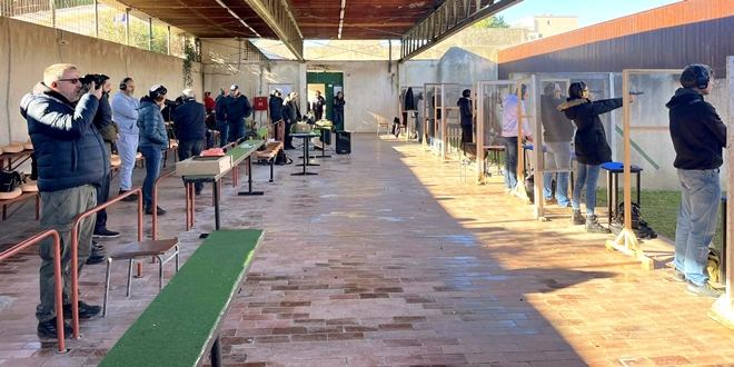 FOTOGALERIJA Božićni turnir u Stobreču okupio više od 60 strijelaca