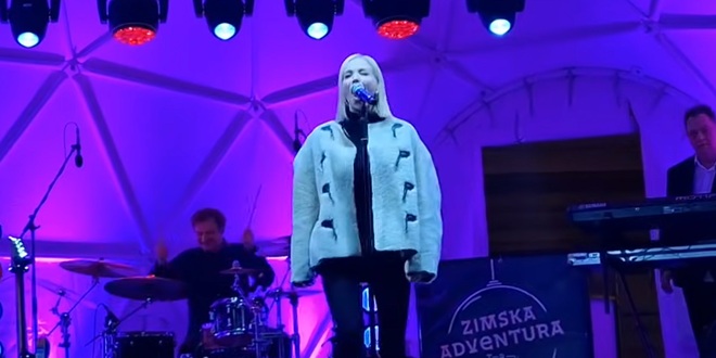 VIDEO Jelena Rozga u Trogiru potvrdila titulu 'kraljice estrade'