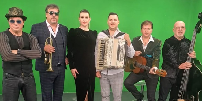 VIDEO Članovi bedna Festivo uputili blagdansku čestitku svim ljudima dobre volje