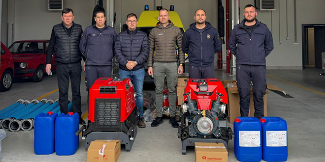 RERA u Vučevici uručila dvije vatrogasne pumpe i dodatnu opremu