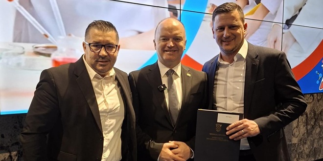 VRGORAC Potpisan ugovor za projekt 'Aktivno dijete, kreativan um'