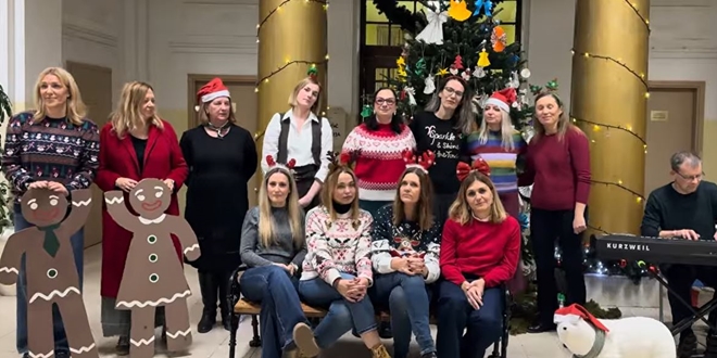 VIDEO Pogledajte božićnu čestitku IV. gimnazije 'Marko Marulić' svojim učenicima