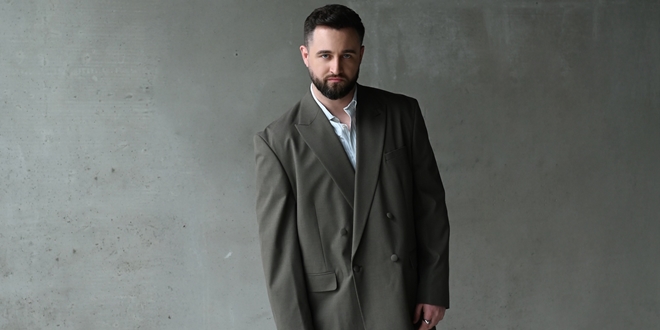 Dom nisu gradovi ni adrese, dom su ljudi: Matija Cvek objavio najintimniji singl