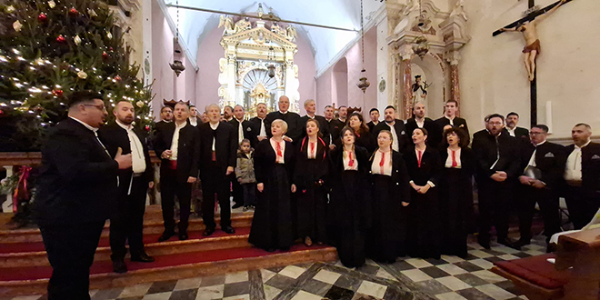 Tihe klapske noći: Večeras u Sinju, u ponedjeljak u Omišu jedinstvena glazbena večer